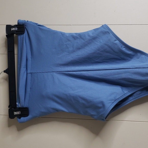 Women's Shirred Ribbed Bandeau Cheeky One Piece Swimsuit Blue Shade & Shore S - Picture 7 of 8